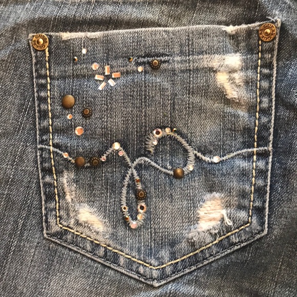 COPY - Guess Jeans - Picture 4 of 9